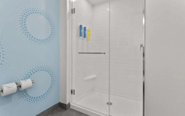 Tru By Hilton Lincoln East