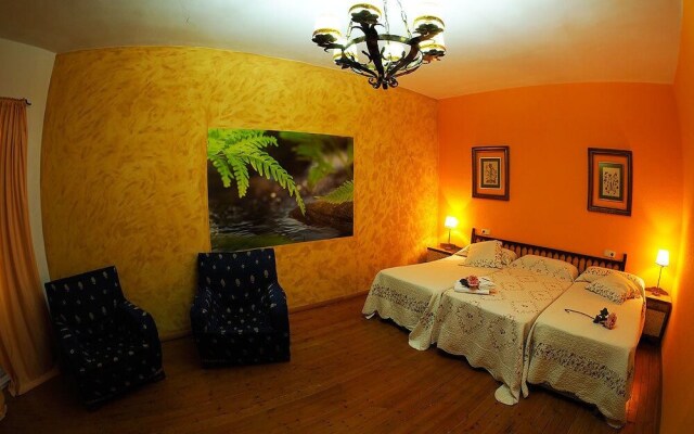 Caseron de Navas de Oro