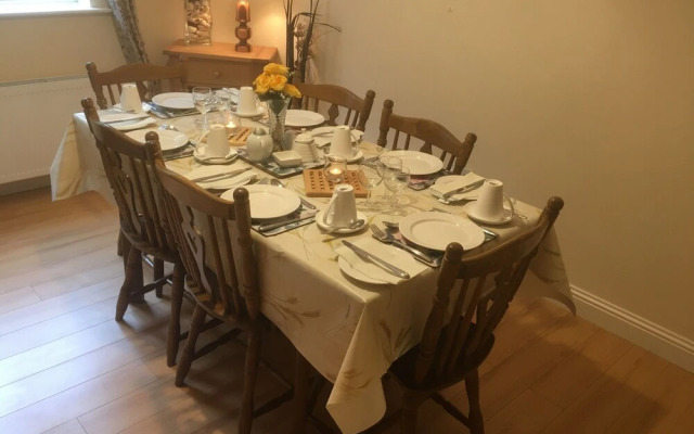 Hazelbrook Self Catering - Maximum 6 Persons