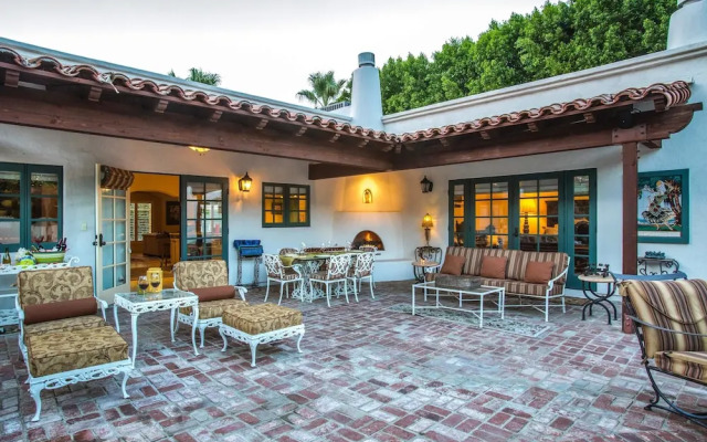 Villa Valencia