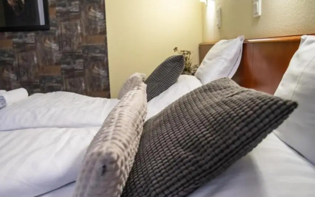 4 Évszak Hegyihotel