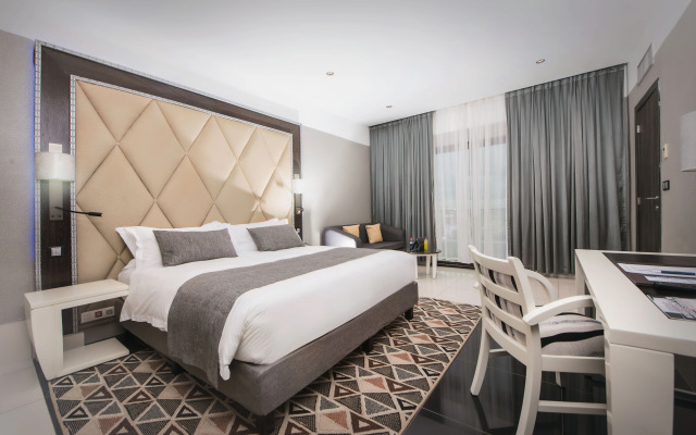 Krystal Palace Douala