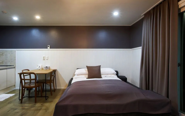 Seogwipo Just Sleep Pension