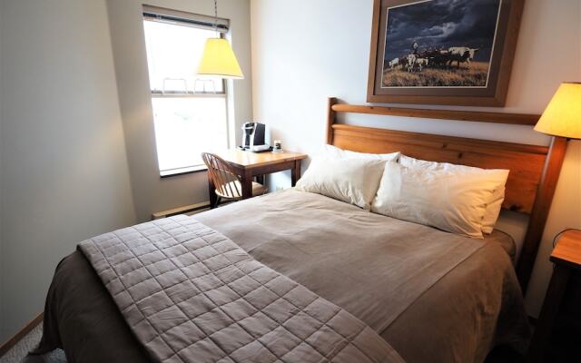 Apex Mountain Inn Standard Room 216 - 1 Br Condo