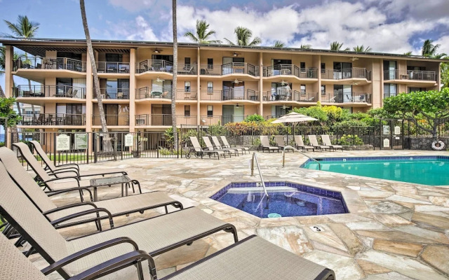Kailua-kona Condo w/ 2 Private Lanais!