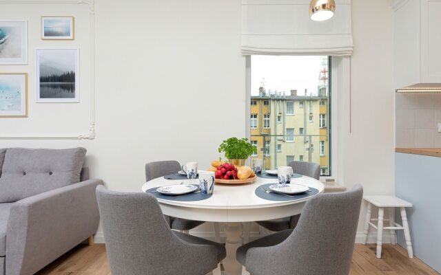 Amber Estate II by Renters