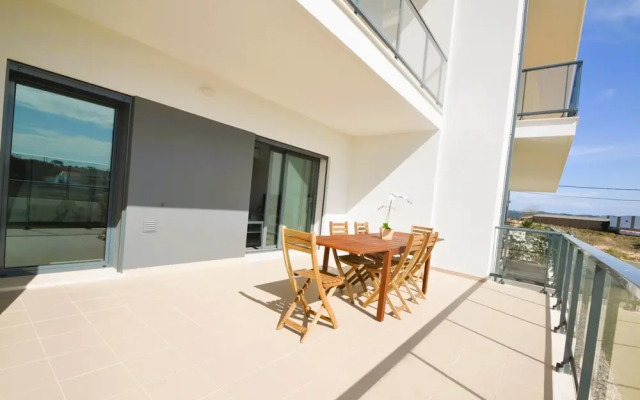 Mar in S o Martinho do Porto