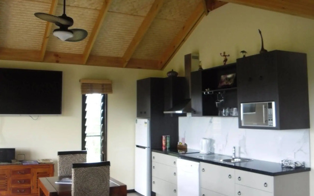 Maleny Tropical Retreat Balinese B&B