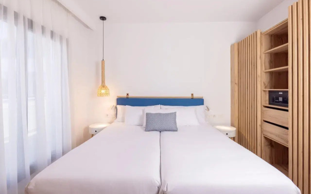 Esmeralda Cotillo Homes by LIVVO