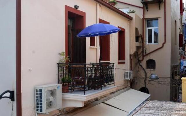 Enetiko Rooms