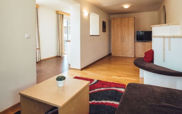 Apartment Ladis Fiss 24454