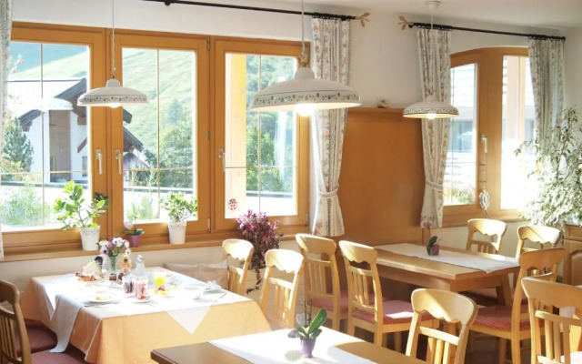 Apart-Garni Motnaida