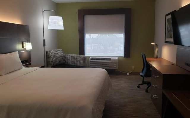 Holiday Inn Express Hotel & Suites Weslaco by IHG