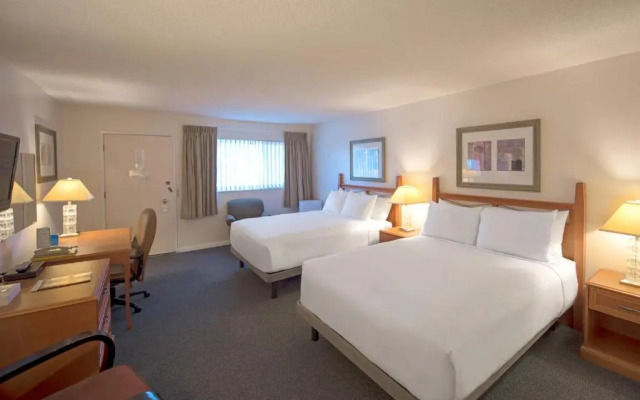 Robin Hood Inn & Suites