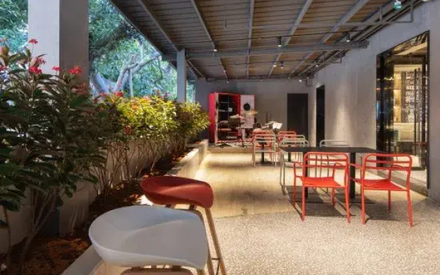 Ibis Hotel (Xiamen Jimei Shili Changdi Branch)