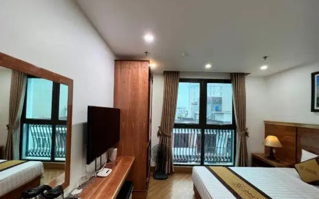 4M2 Hotel
