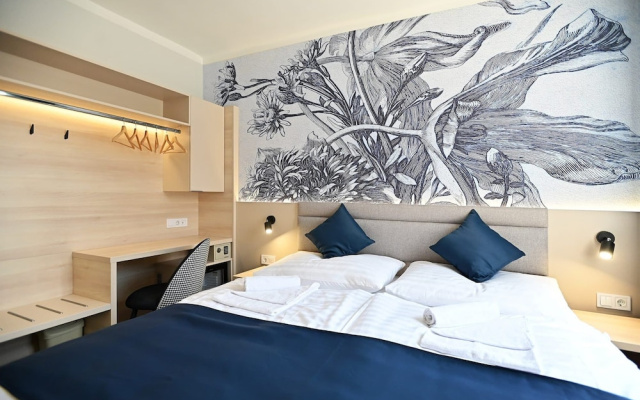 Merlot Hotel