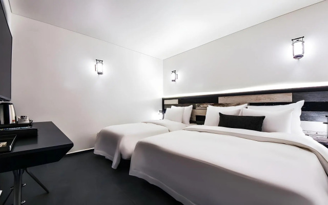 Hotel Gms