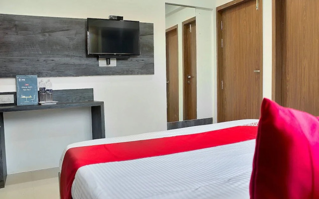 Townhouse 749 The Upper Room