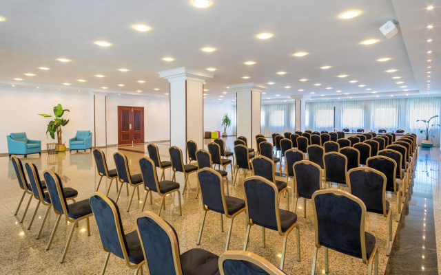 Hotel Santiago Plaza Affiliated by Meliá