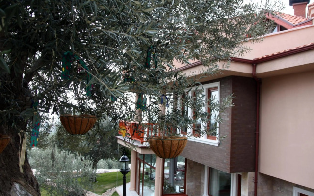 Aeneas Hotel