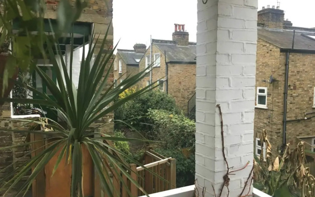 Homely 1 Bedroom Apartment in Battersea