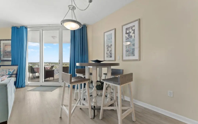 The Palms of Destin Resort by Panhandle Getaways