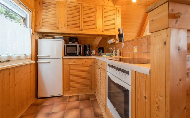 Cozy Forest Hideaway in Suhl