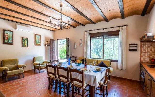 Casa Jose Manuel El Gastor by Ruralidays
