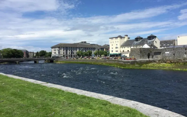 Hotel Courtyard By Marriott Galway City