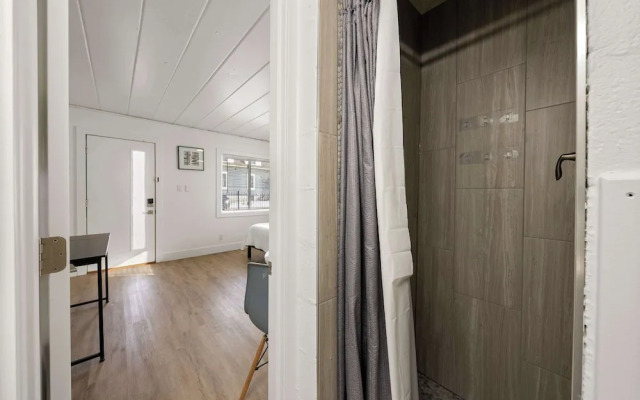 Chic City Retreat 89 For 2