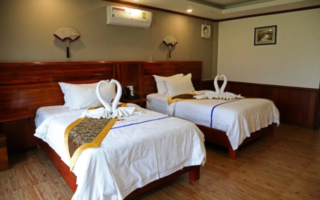Lisha Grand Hotel