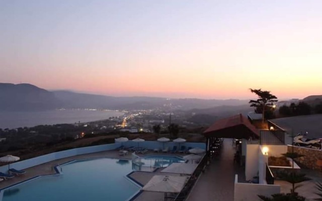 Hotel Pantheon, Kefalos