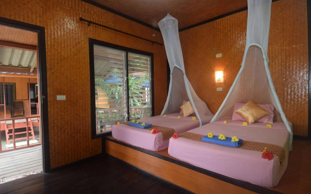 Lanta Sunny House