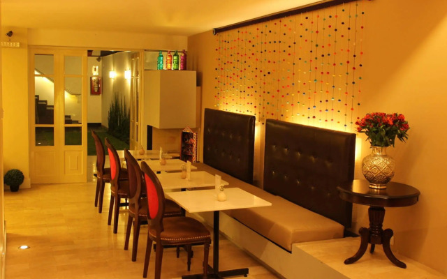 IFE Boutique Hotel