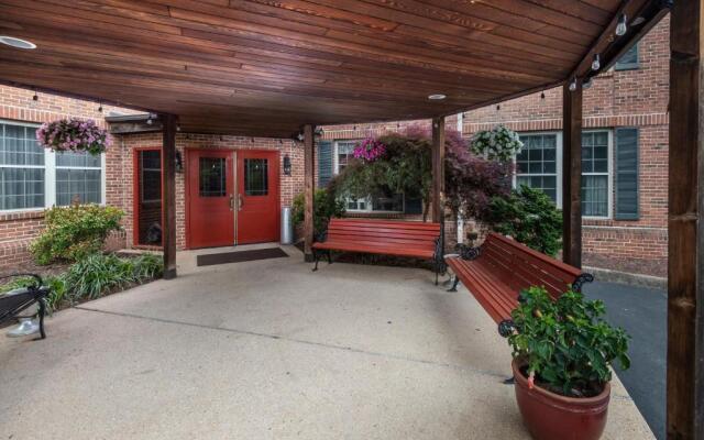 Brandywine River Hotel