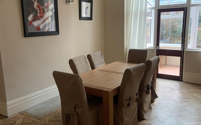 Entire Seaside Home, Sleeps 8, All En-suite Rooms