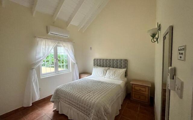 Stunning 4-bed Villa in Gros Islet, St Lucia