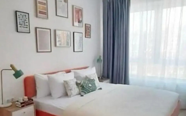 Apartments on 38k1 Akademika Pavlova Street