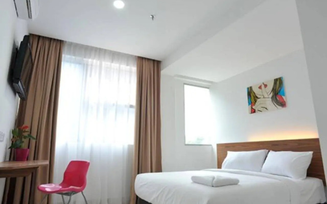 V Hotel