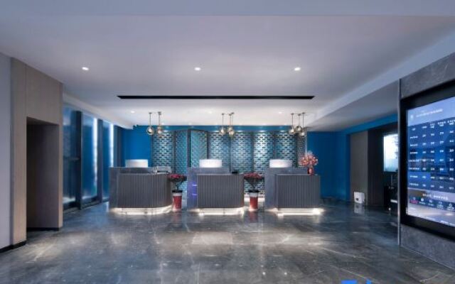 Wassim Hotel (Wuhan Tianhe Airport Aviation Headquarters Subway Station)