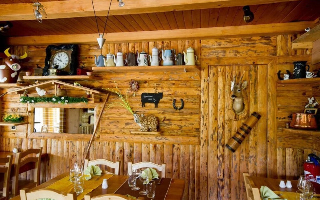 Logis Hotel La Molliniere