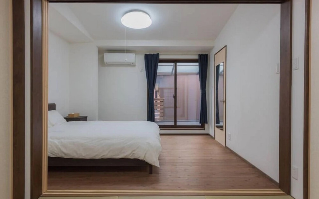 Fans House