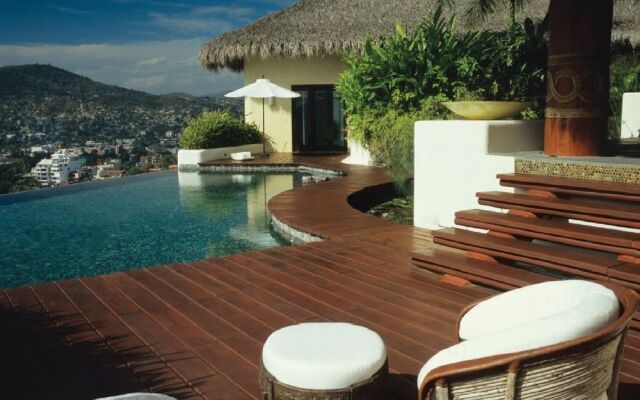 Tentaciones Hotel & Lounge Pool - Adults Only