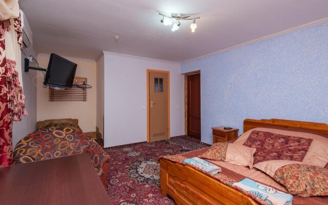 Leoton Hotel