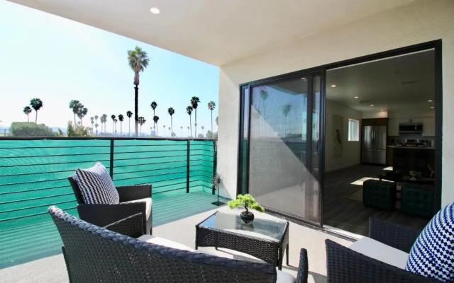 Los Angeles 3BR&3BT Villa Suites with Free Parking