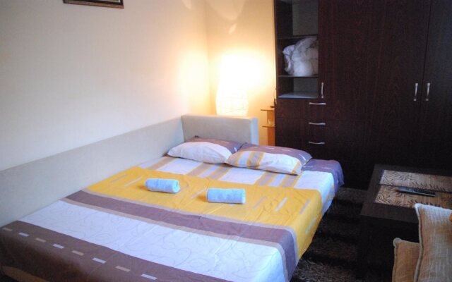 Reveller's Hostel