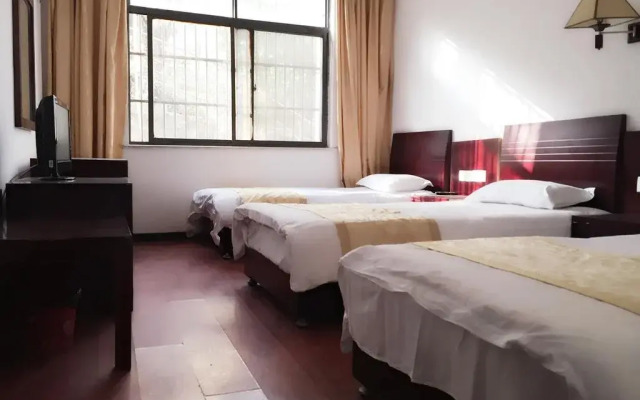 Grapevine Hotel
