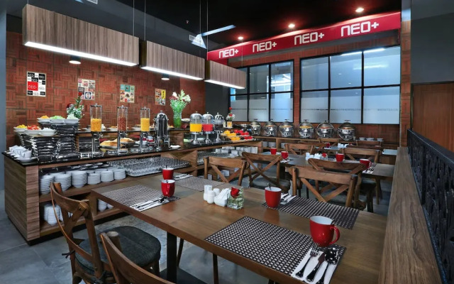 NEO+Waru-Sidoarjo by ASTON