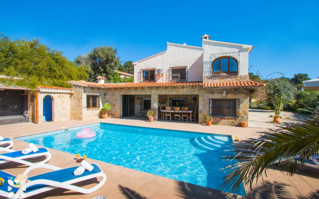 Villa Hugo 11 by Abahana Villas